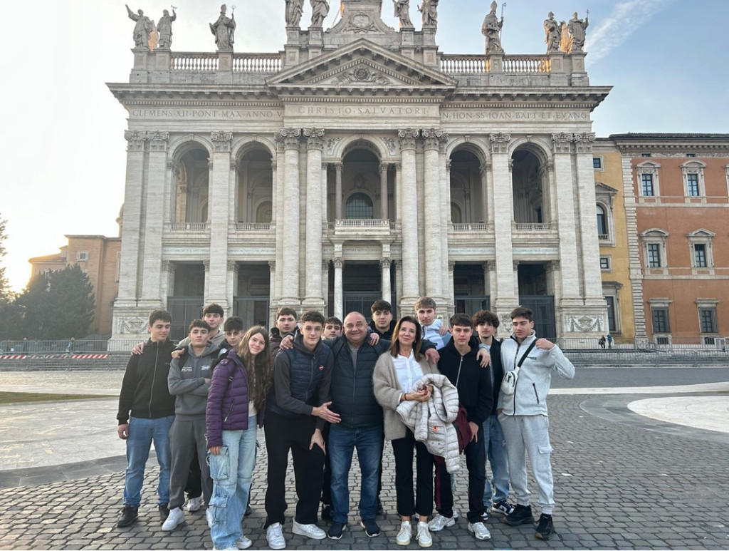 Screenshot_5-1-2026_164159_