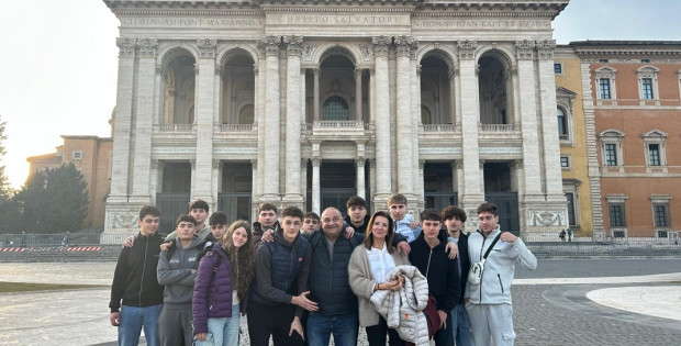 Screenshot_5-1-2026_164159_